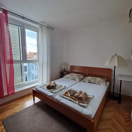 Apartma Koper